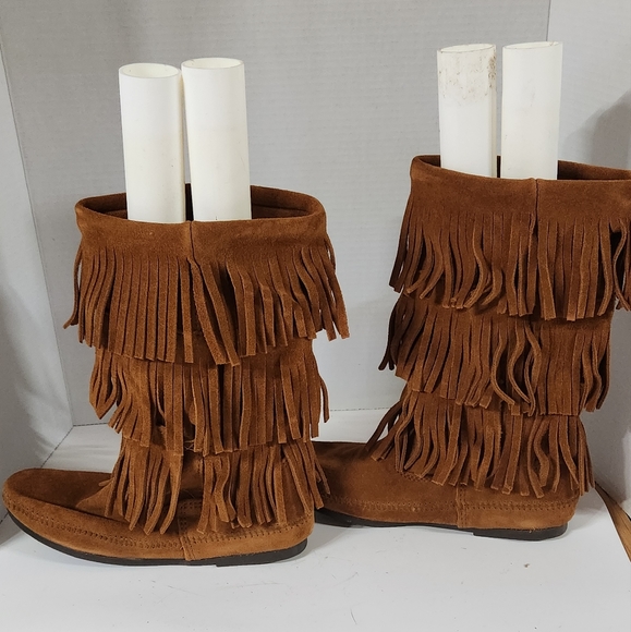 Minnetonka Women's 10 - Picture 3 of 8